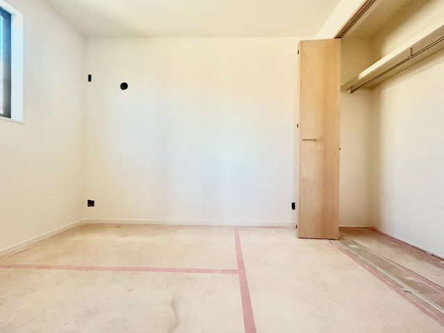 墨田区墨田5丁目　新築戸建　全2棟の洋室|2025.12.04撮影

現地ご見学希望・資料請求などお気軽にお問い合わせ下さい！
03-5990-5201