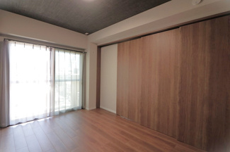 【洋室】 | 三国ハイツ