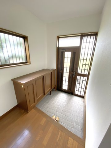 茂原市清水中古戸建の玄関