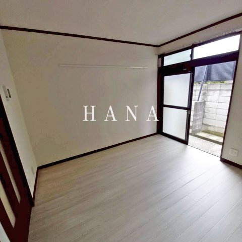 ロックフィールド末広の洋室