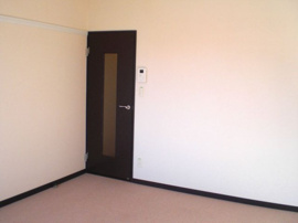 2階は防音効果も高いカーペット仕様です。