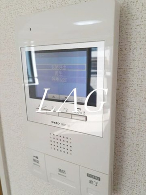 【セキュリティ】 | グラスハーモニー | モニター付きインターホンです。