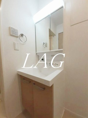 【洗面所】 | グラスハーモニー | 独立洗面台です。