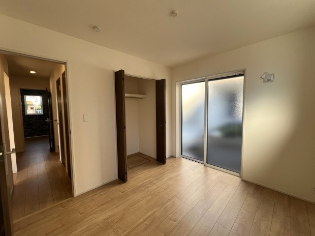 秘密基地どころか憩いの場所に！畳ロフトがGOOD！な【泉区上飯田町新築戸建】の洋室