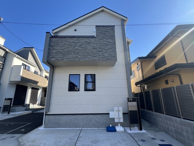 秘密基地どころか憩いの場所に！畳ロフトがGOOD！な【泉区上飯田町新築戸建】の外観