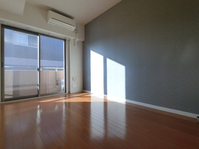 セザン新町の洋室