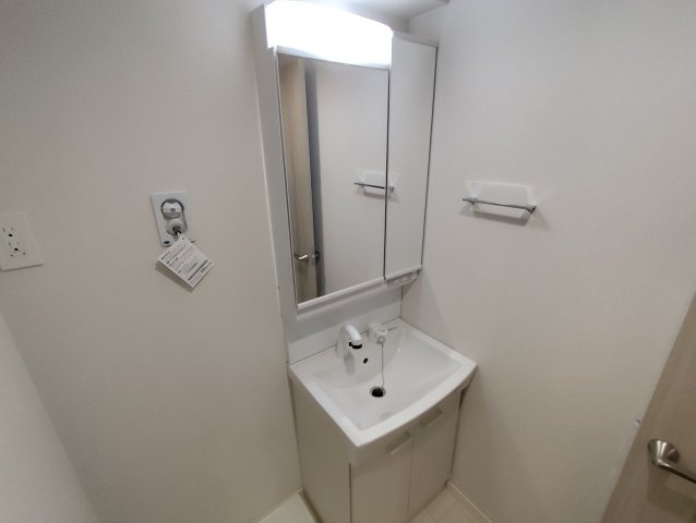 リーヴェル新小岩プレミオの洗面所