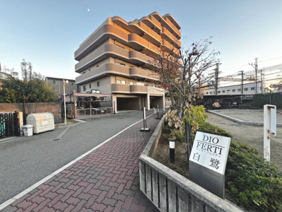 【外観】 | ディオ・フェルティ白鷺 | 南海高野線「白鷺」駅まで徒歩２分！毎日の通勤や通学に便利ですね！忙しい朝や遅くなった帰宅時にも嬉しいですね！