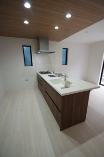 【キッチン】 | 【仲介手数料無料！！】稲城市若葉台１丁目　新築戸建て（全4棟）4号棟　5349万円