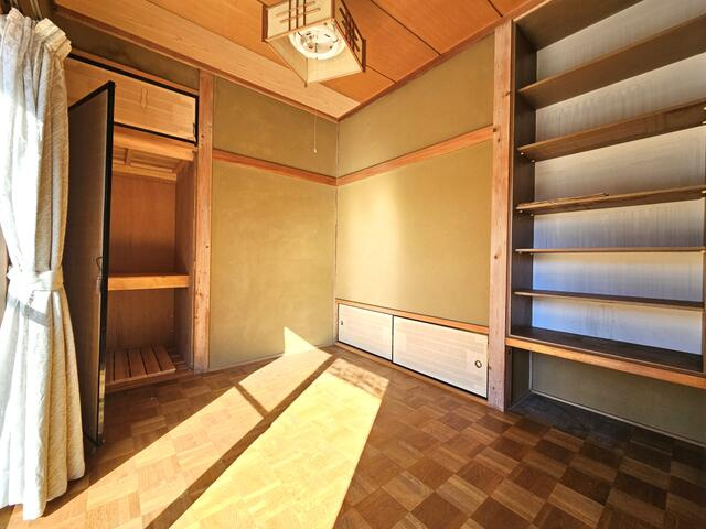 瑞浪市松ヶ瀬町4丁目中古戸建の洋室|洋室4帖