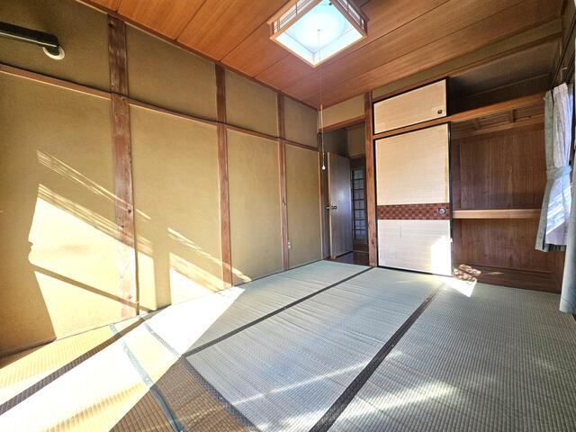 瑞浪市松ヶ瀬町4丁目中古戸建の和室|和室6帖