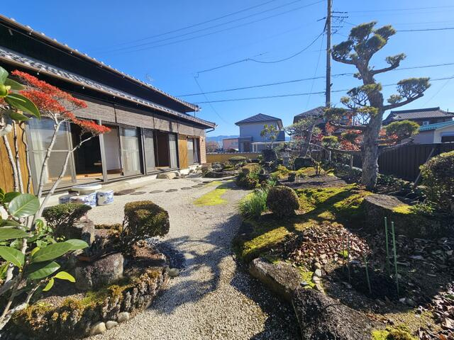 瑞浪市松ヶ瀬町4丁目中古戸建の庭|庭