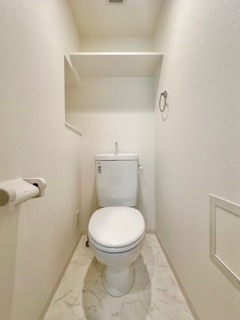 プレサンス堺筋本町フィリアのトイレ|他号室参考写真