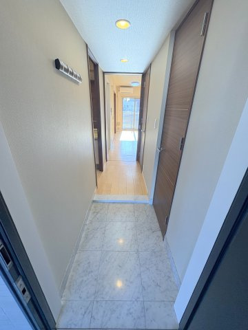 アドレシアの玄関