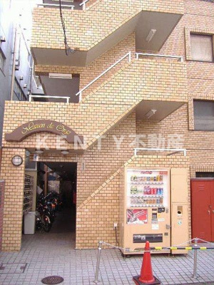 【エントランス】 | メゾン・ド・オルジュ | ゆとりのあるエントランスです