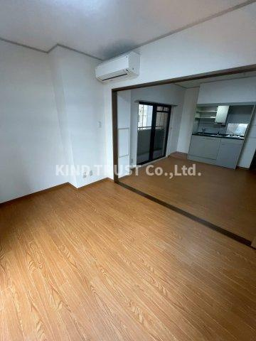 アルプス西梅田の居間・リビング|おしゃれな居間です