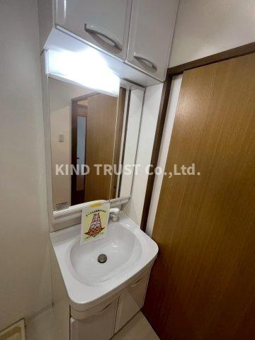 アルプス西梅田の洗面所|スペースが確保できる洗面所です