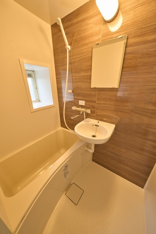 ハイツ蘭の浴室