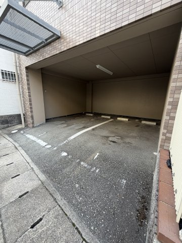 ベージュ野田の駐車場