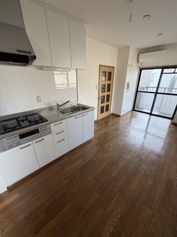 ベージュ野田の居間・リビング