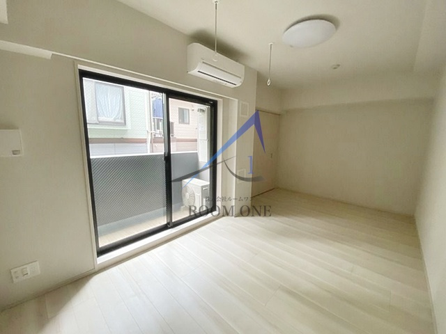 RELUXIA綾瀬Ⅱの居間・リビング|洋室のお部屋です。