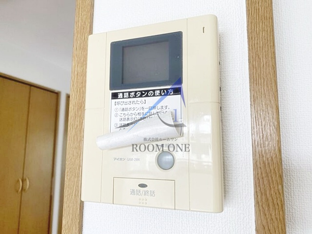 クロフトのセキュリティ|モニター付きインターホンです。