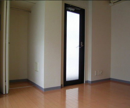 フェニックス西新宿５丁目弐番館の洋室