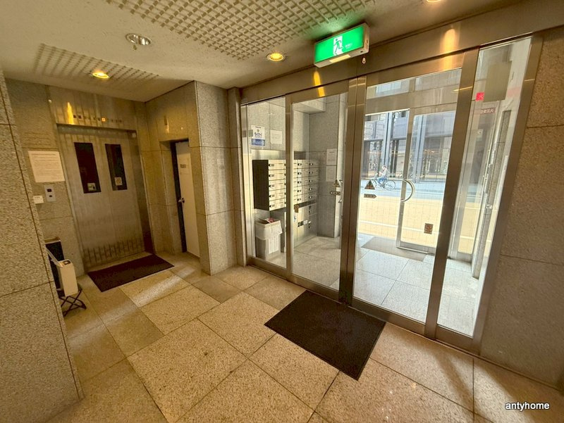 グレースカーサM　仲介手数料無料のロビー