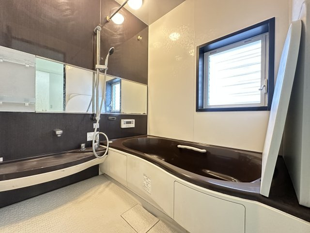 神戸市西区玉津町高津橋戸建の浴室