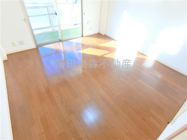 ヴィラSKの居間・リビング