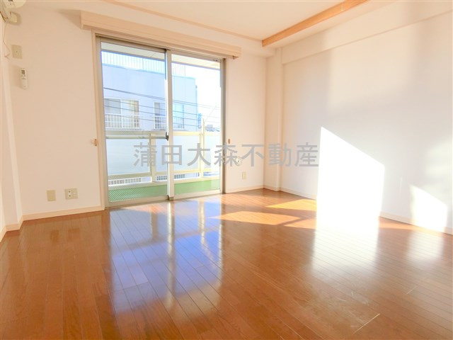 ヴィラSKの居間・リビング