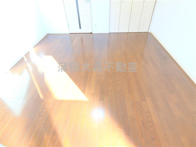 ヴィラSKの居間・リビング