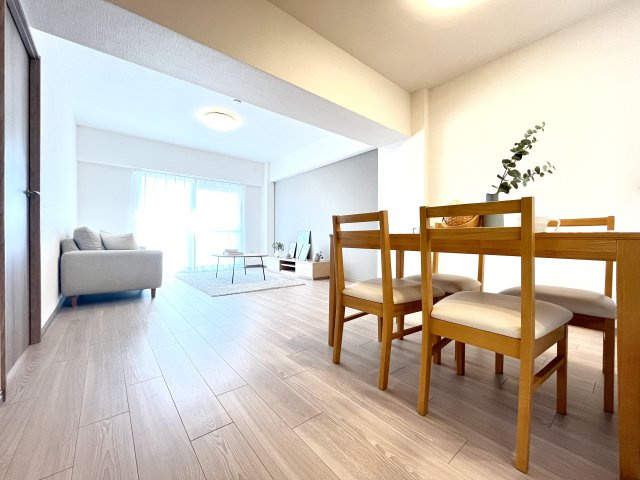 香枦園スカイハイツの居間・リビング|リビングダイニング