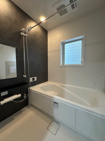 茅ヶ崎市松尾　中古戸建の脱衣所|11月29日撮影　新規リフォーム中　脱衣スペース