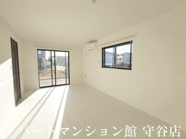 Verde Este Aの居間・リビング