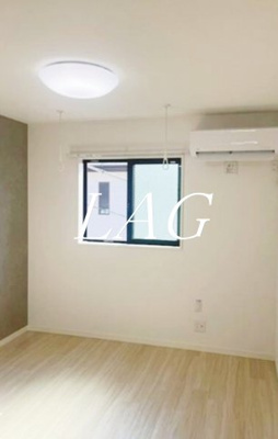 【居間・リビング】 | パラディーゾ戸田 | 洋室のお部屋です。