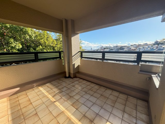 愛宕山ビューハイツのバルコニー|バルコニー