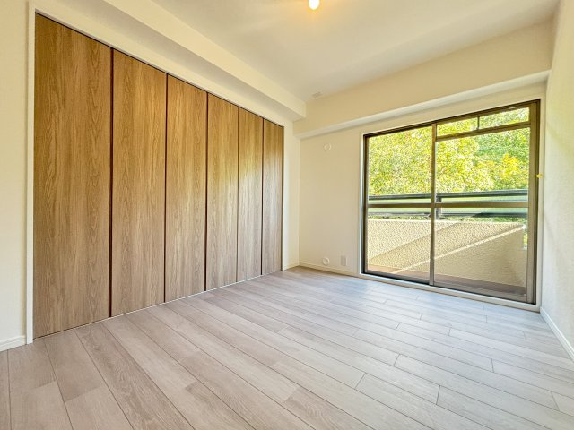 愛宕山ビューハイツの洋室|洋室