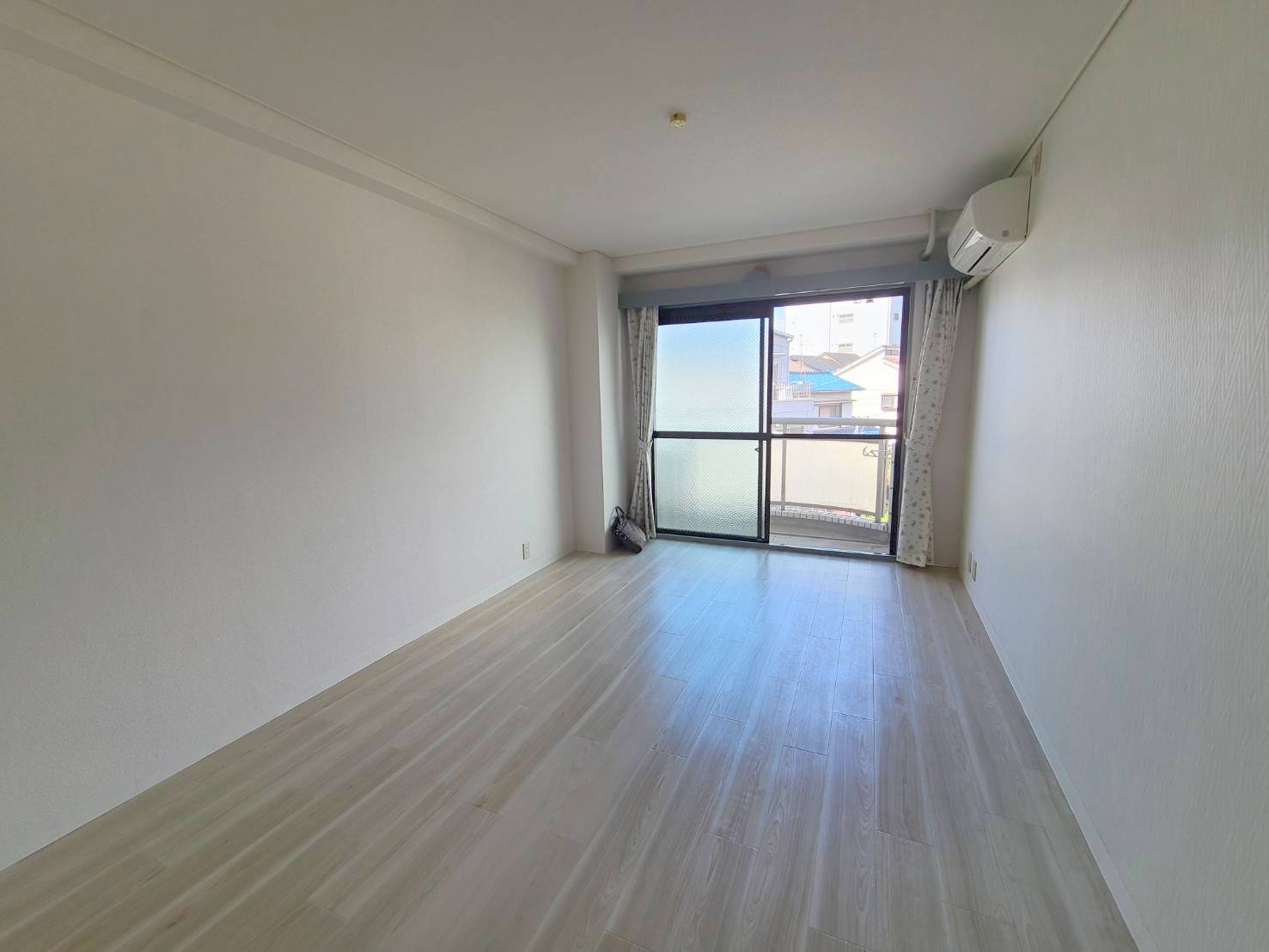 シャンテムーランの居間・リビング