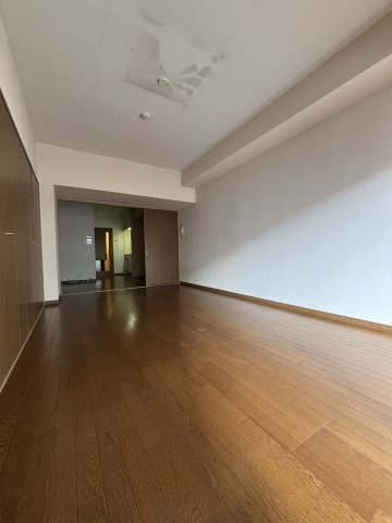 リヴェール湘南の洋室