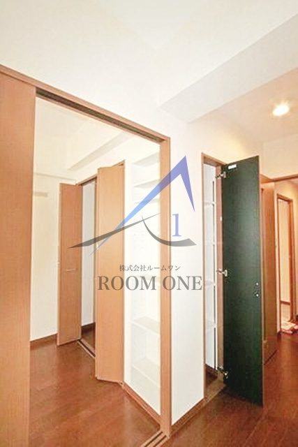 プレジールＳの居間・リビング|洋室のお部屋です。