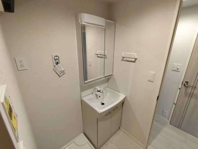 リーヴェル新小岩プレミオの洗面所