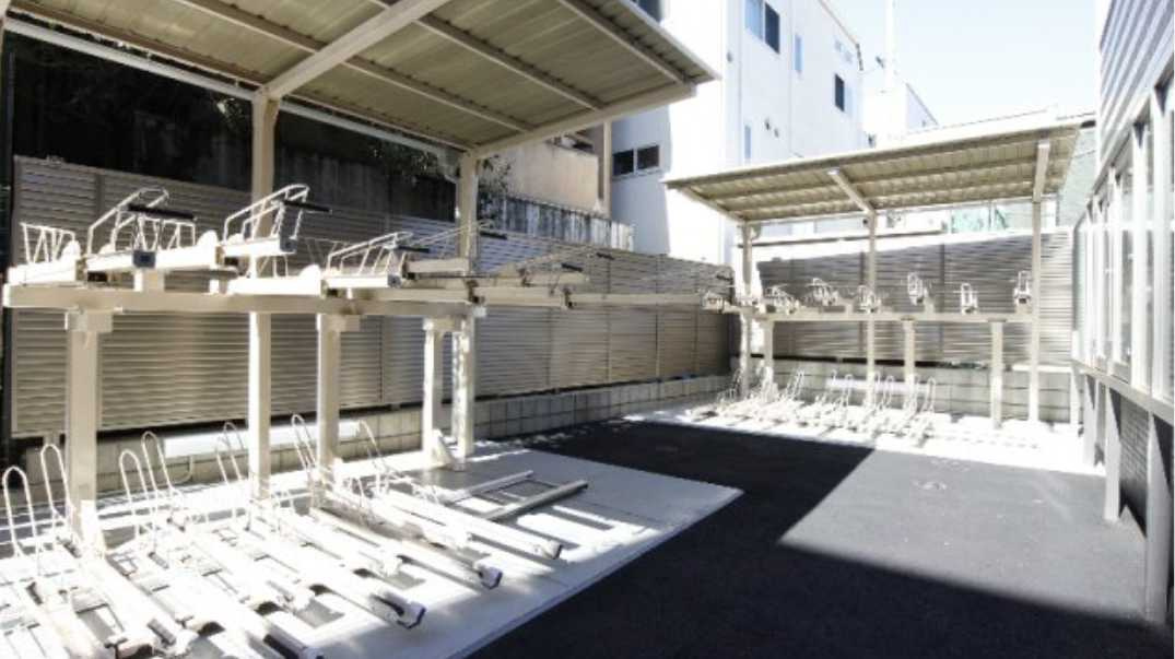 ステージグランデ用賀アジールコート　バイク置き場　オートロック　宅配ボックスのその他共用部分