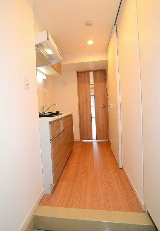 ステージグランデ用賀アジールコート　バイク置き場　オートロック　宅配ボックスの玄関