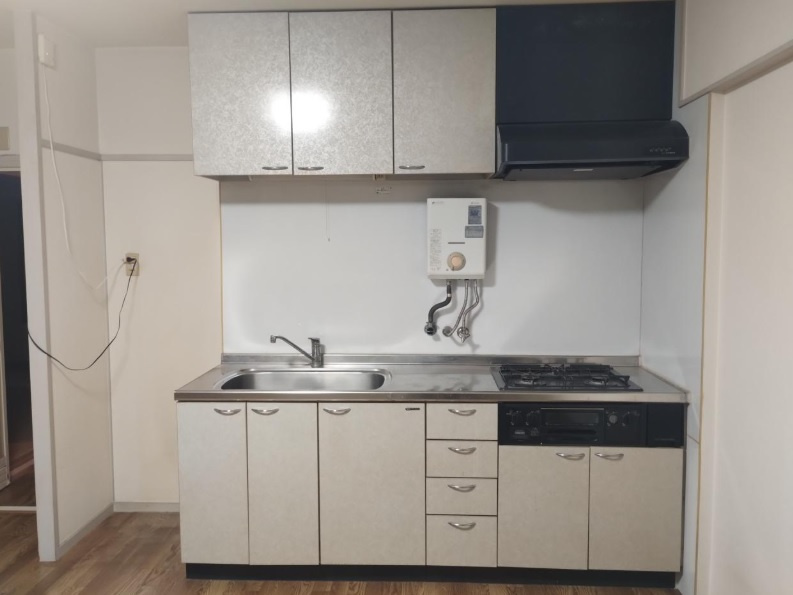 塩屋住宅3号棟のキッチン