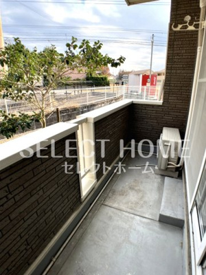 【バルコニー】 | ボーシャルダンＣ | 外からの目が気にならないバルコニーで洗濯物が干せます