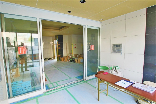 グランツ鶴見のエントランス