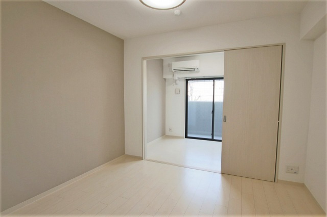 グランツ鶴見の居間・リビング