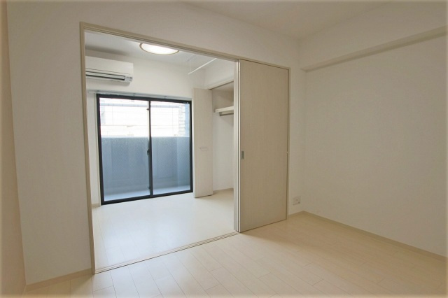 グランツ鶴見の居間・リビング