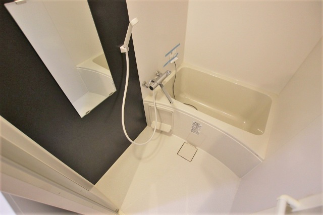 グランツ鶴見の浴室